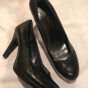 Black Bandolino High Heels. size 9